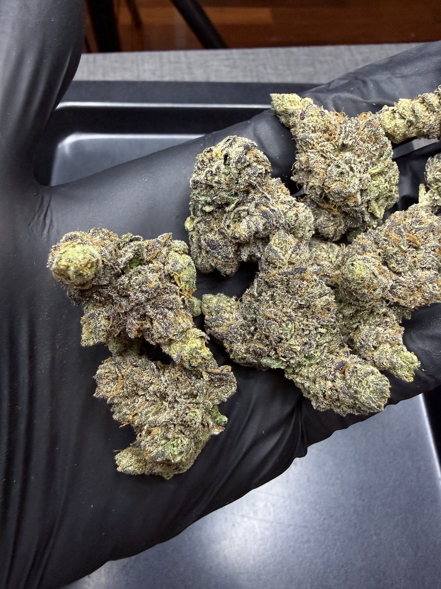 Greasy Runtz By. Exotic Genetix THC 25-30% - Image 4