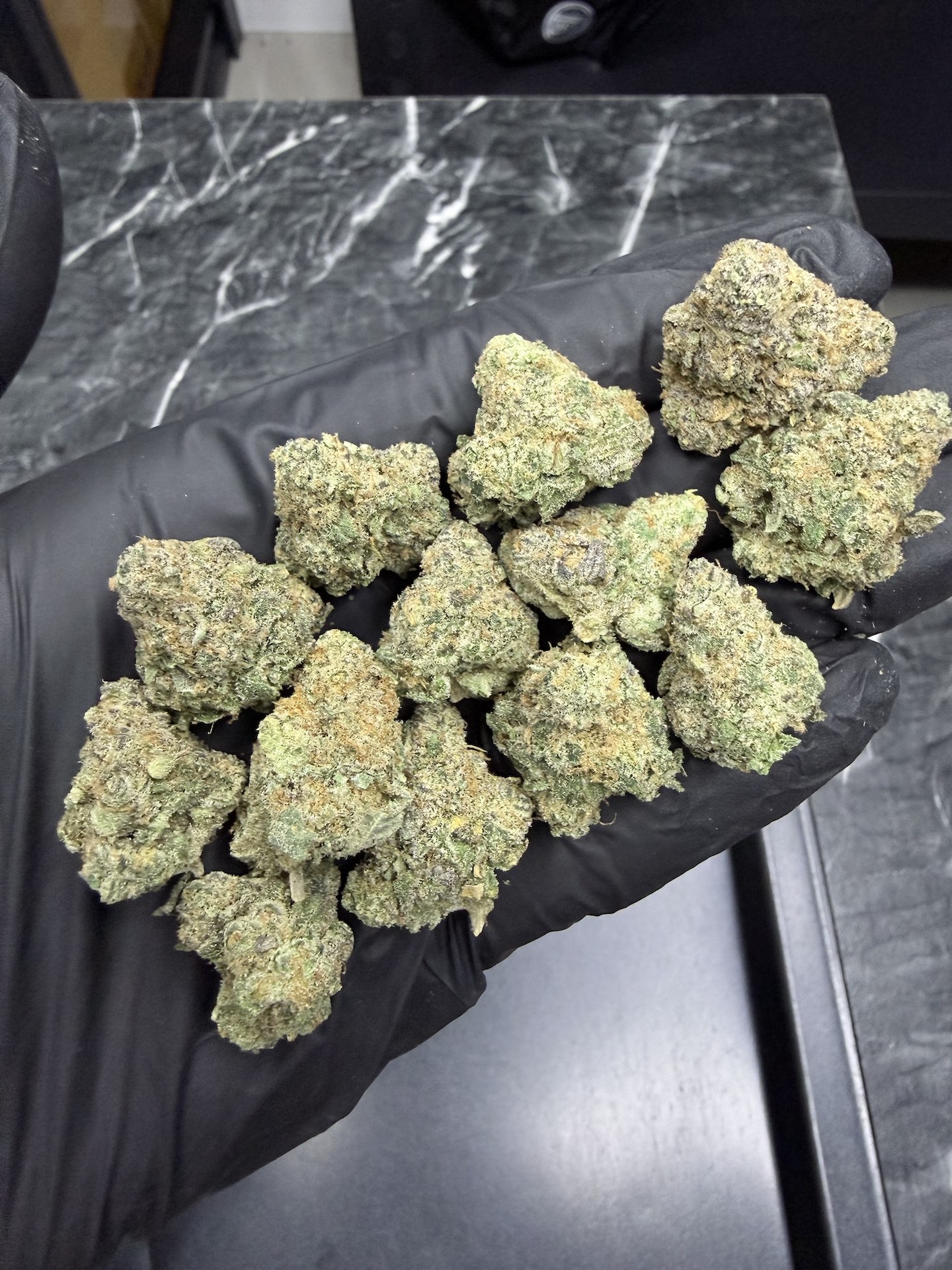 Strawberry Cough By. Royal Queen Seeds THC 25-30% - Image 2