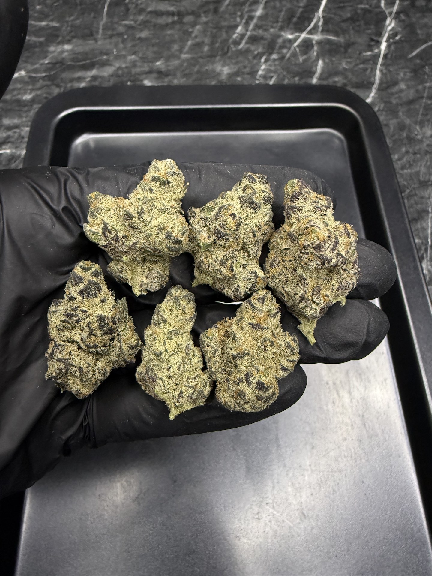 King Bling By. In House Genetics THC 25-30% ð - Image 3